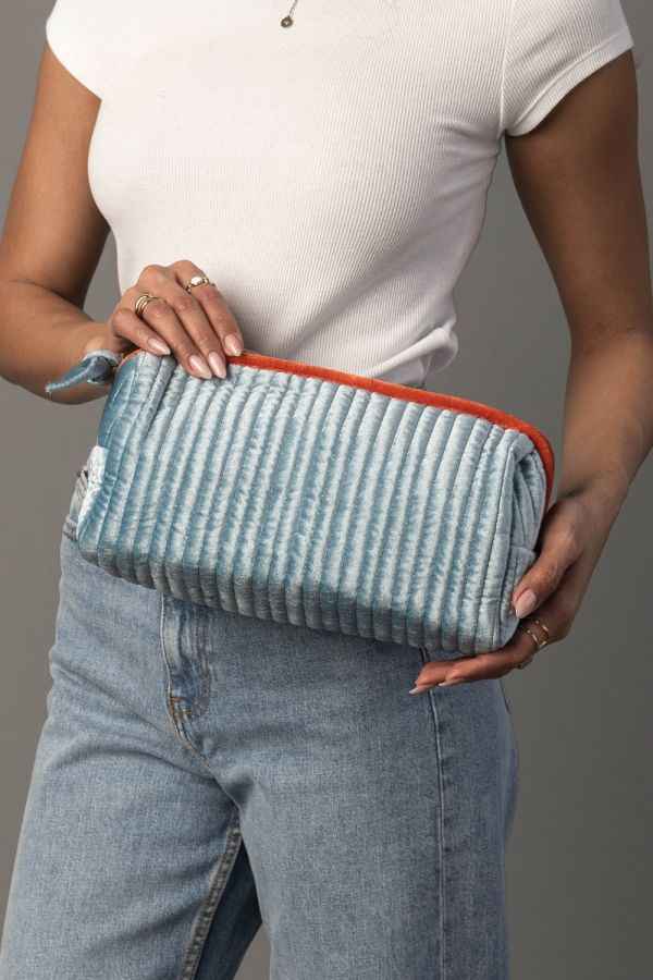 Voyage Velvet Ribbed Essentials Clutch