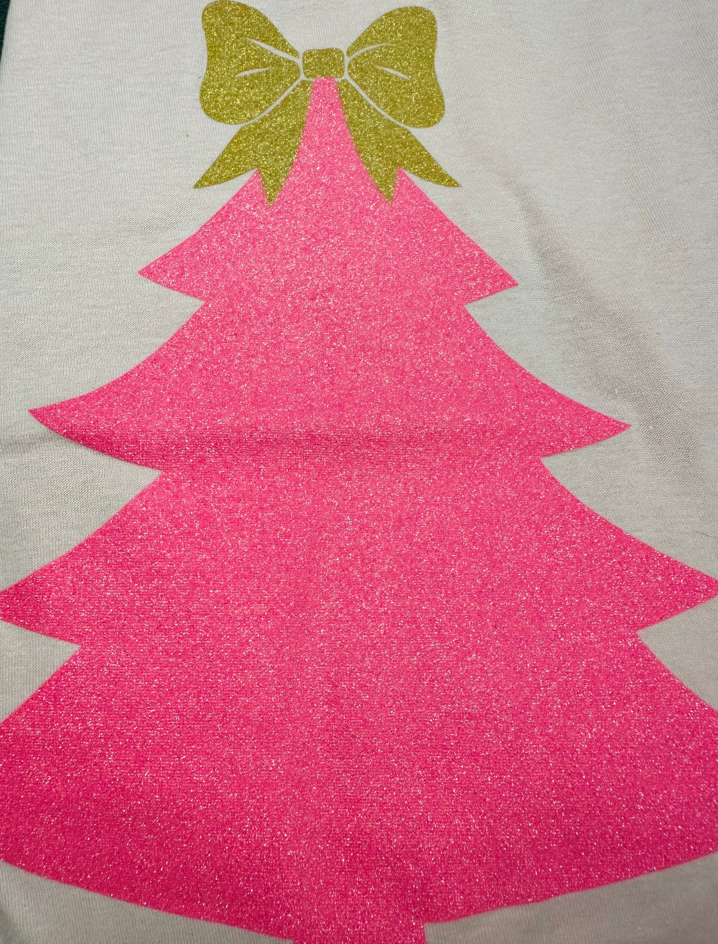 Dreaming Of A Pink Christmas (Pink)