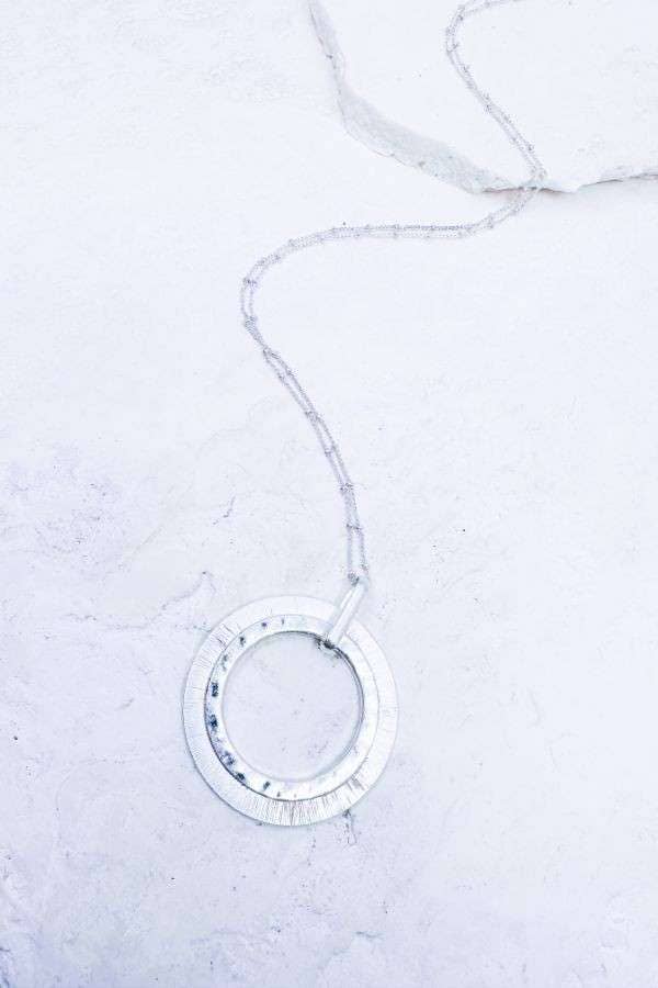 Circle Me Not Necklace (Silver)