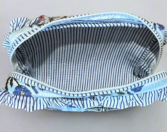 Handmade Quilted Cosmetic Bag - White Daisy