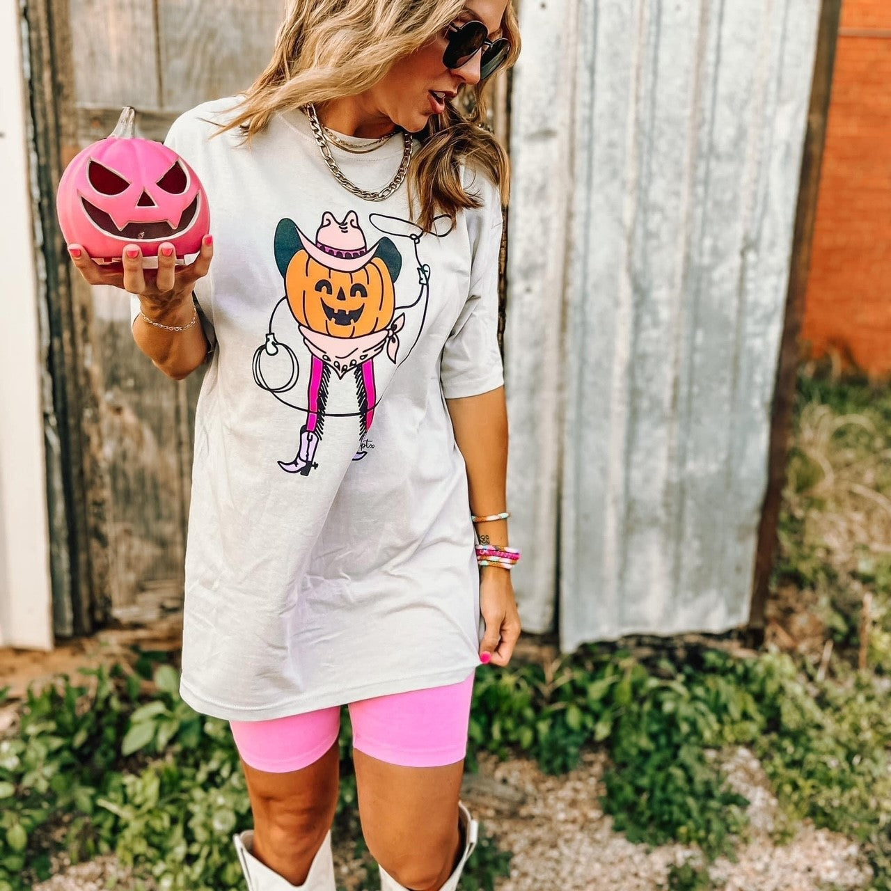 Giddy Up Pumpkin Graphic Tee (Silver)
