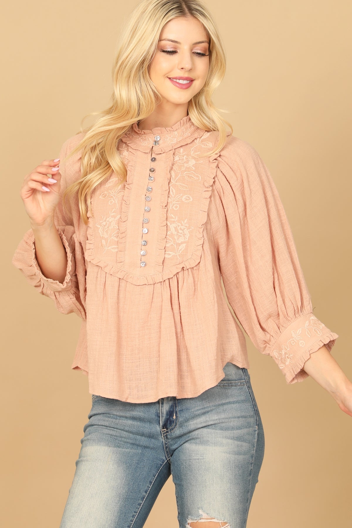 Ivy Jane Embroidered Top (Peach)