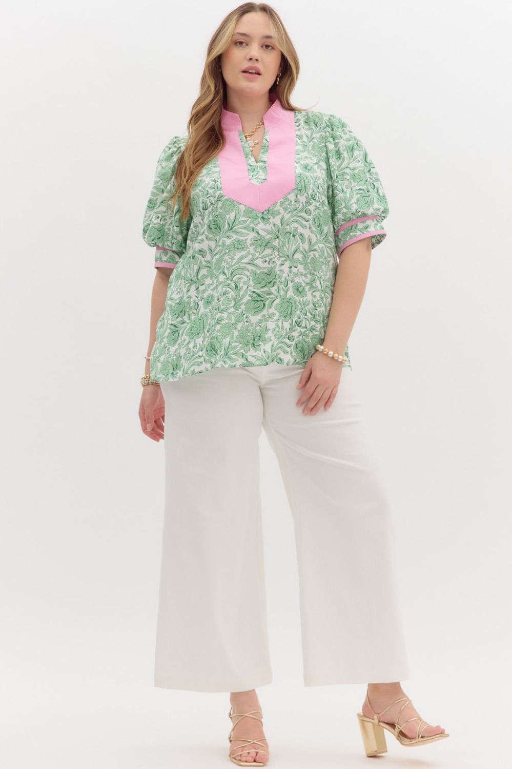 Curvy Sonoma Charm Floral Top (Green)