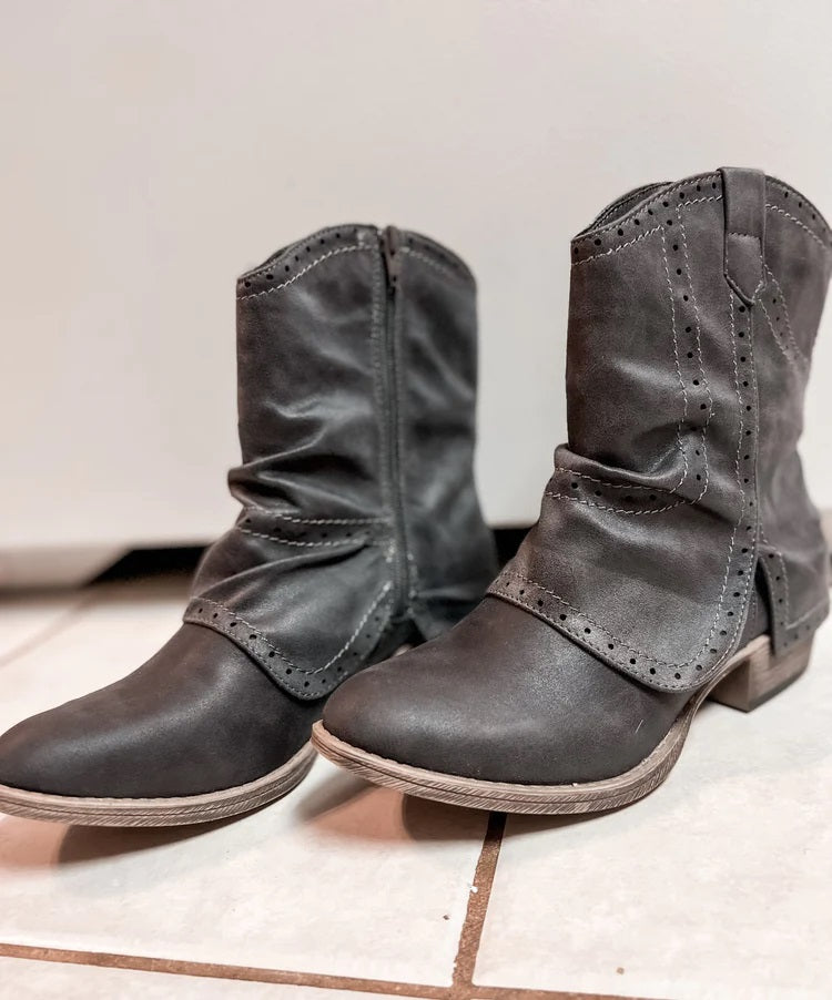 Simply Sassy Boot - Delta Swanky Girl
