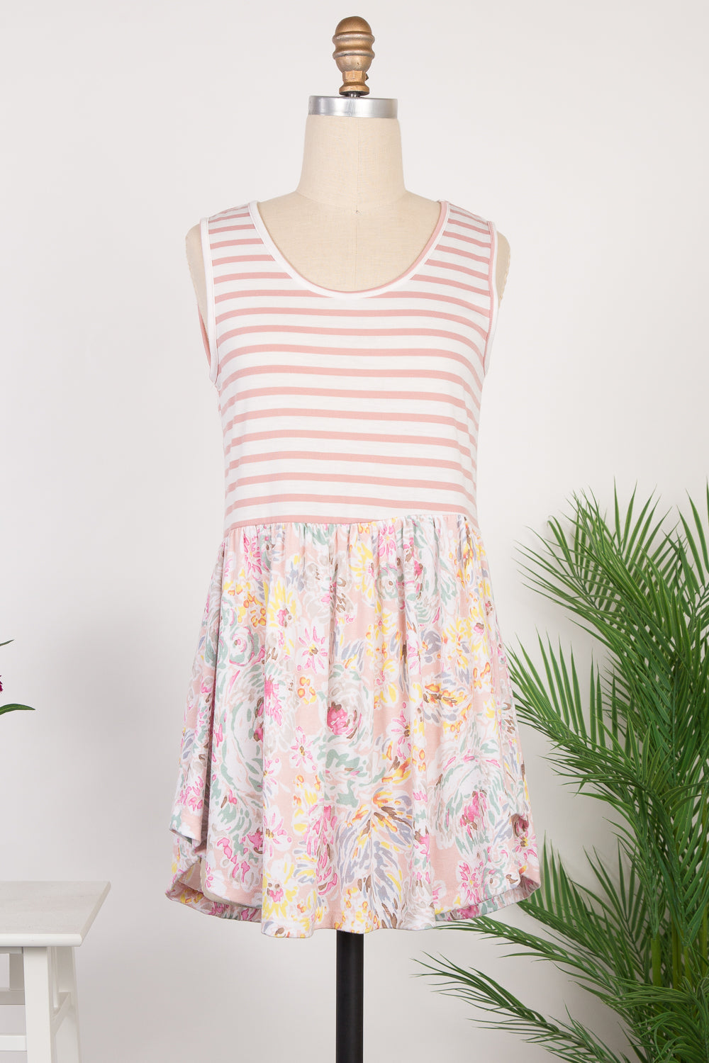Curvy Floral Fever Top - Delta Swanky Girl