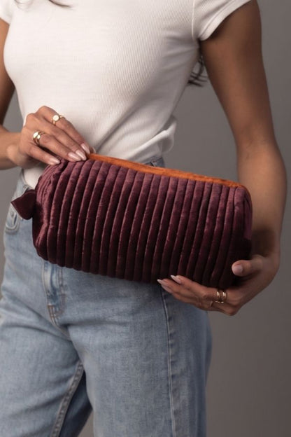 Voyage Velvet Ribbed Essentials Clutch