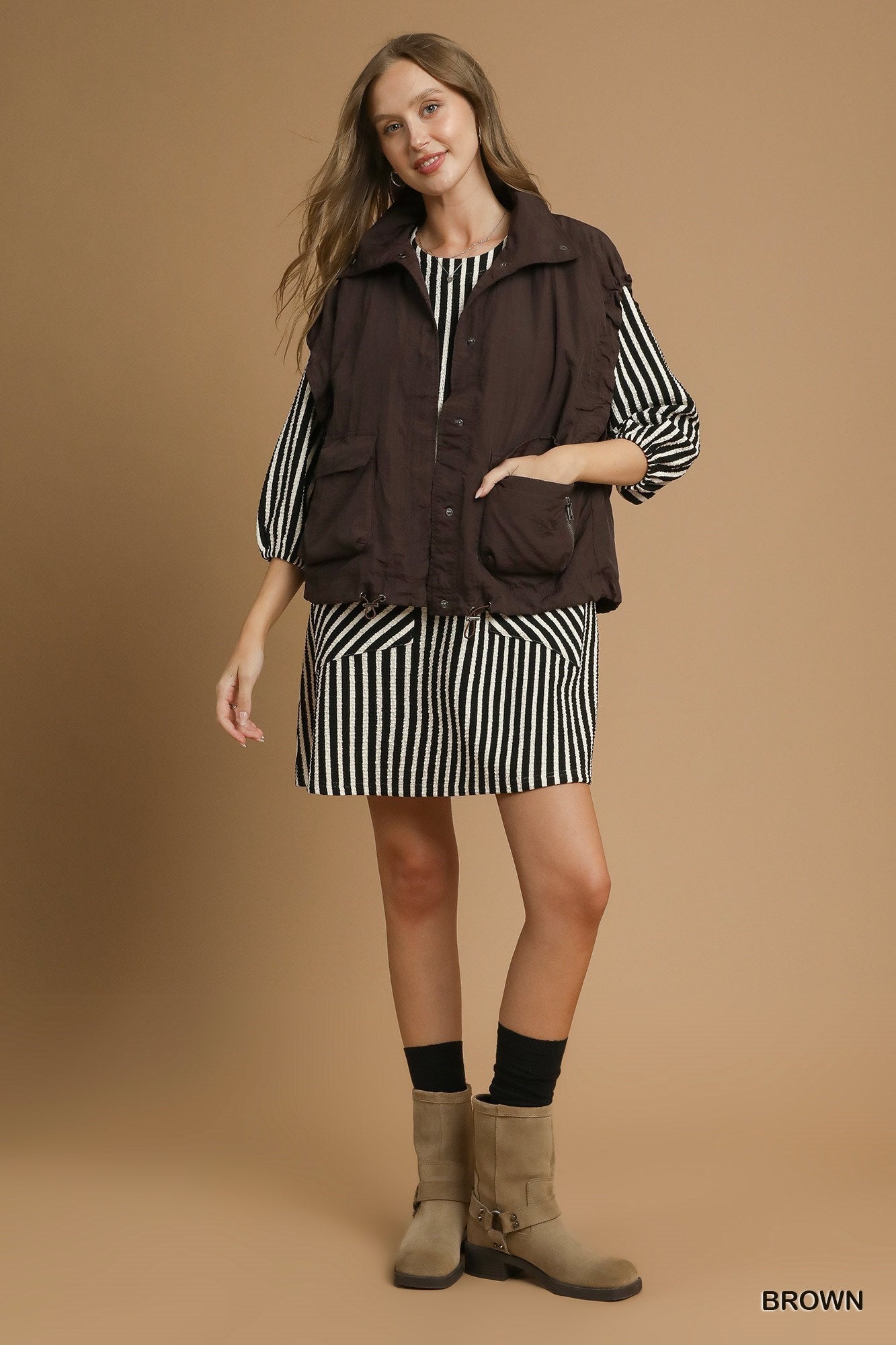 Chic Flap Pocket Button Up Vest - Brown
