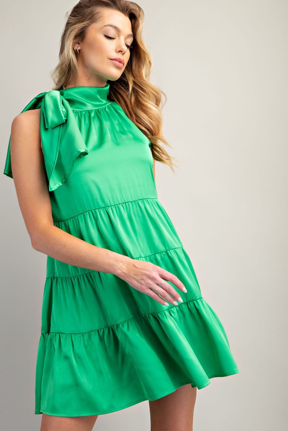 Liza Tiered Tie Neck Dress (Green)