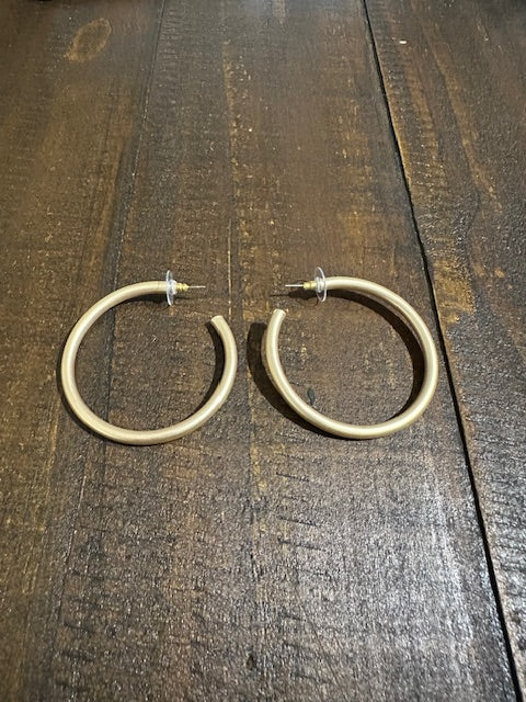 Emma Skinny Hoop Earrings (Gold)