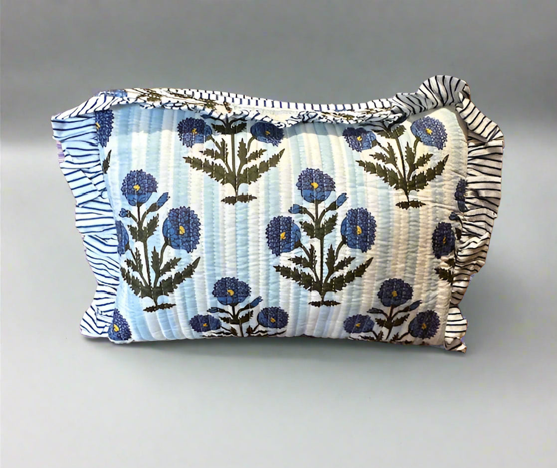 Handmade Quilted Cosmetic Bag - White Daisy