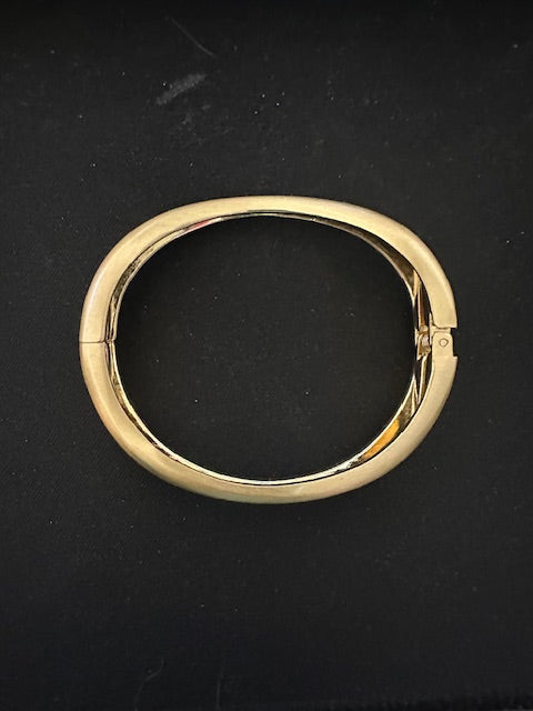 Mina Cuff Hinge Bangle - Delta Swanky Girl