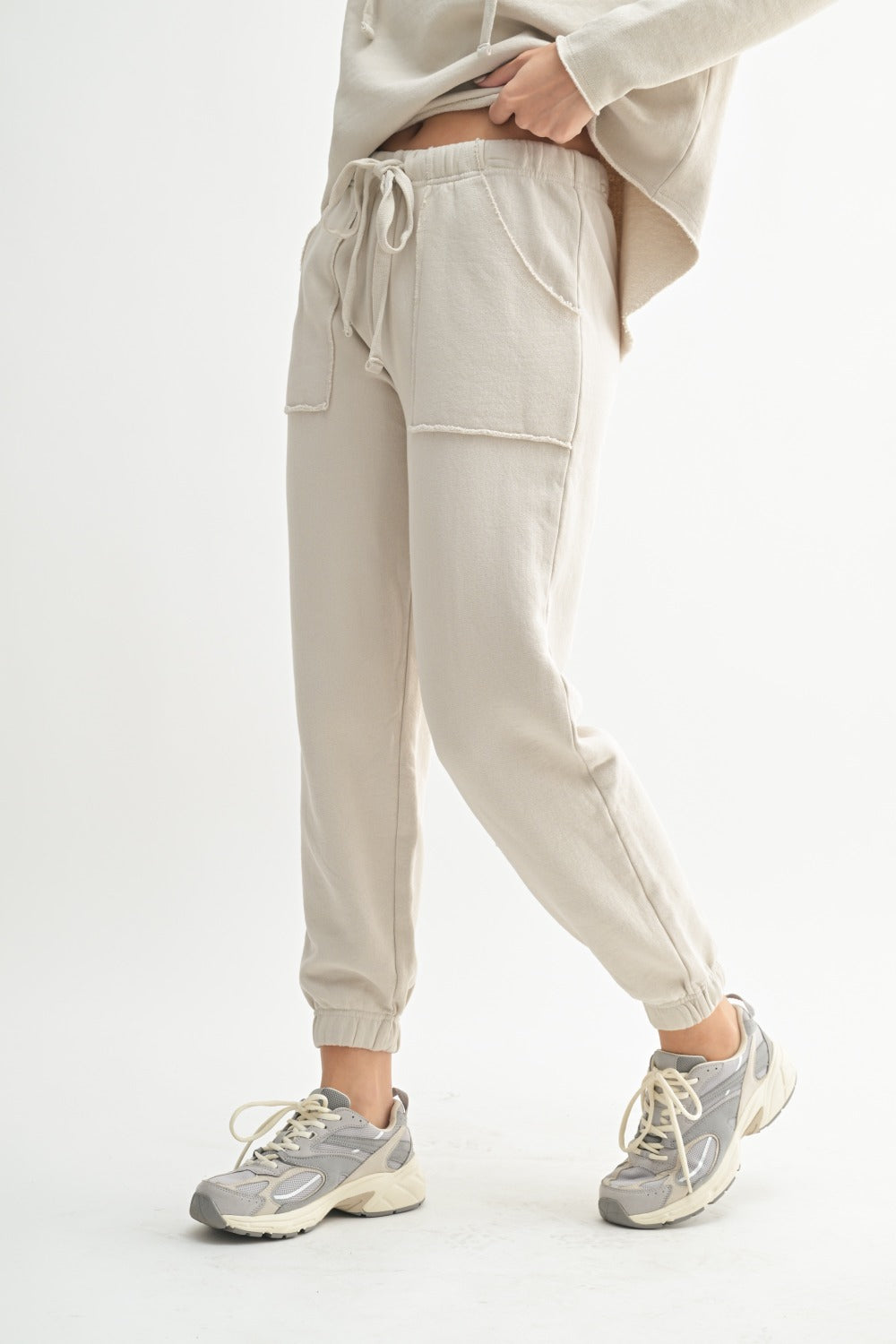 Raw Edge Essential Joggers - Light Grey