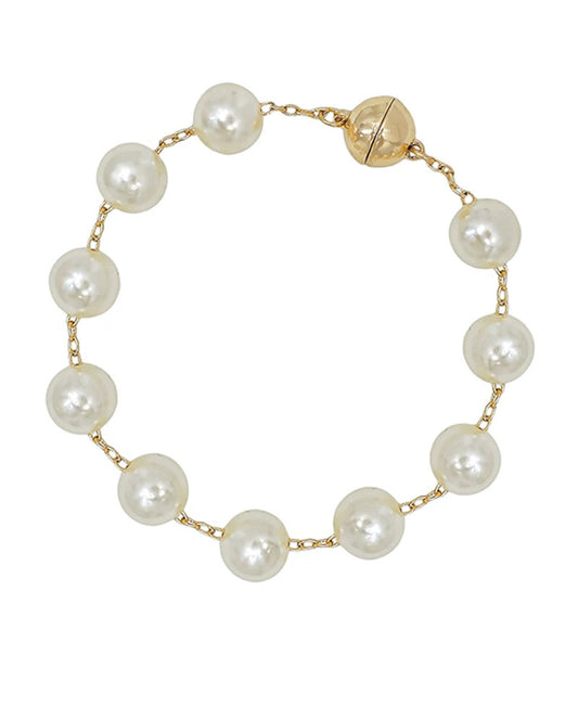 Button Pearl Bracelet