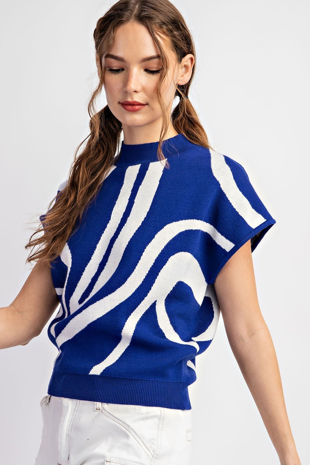 Curvy Simplistic Swirl Mock Neck Top (Blue)