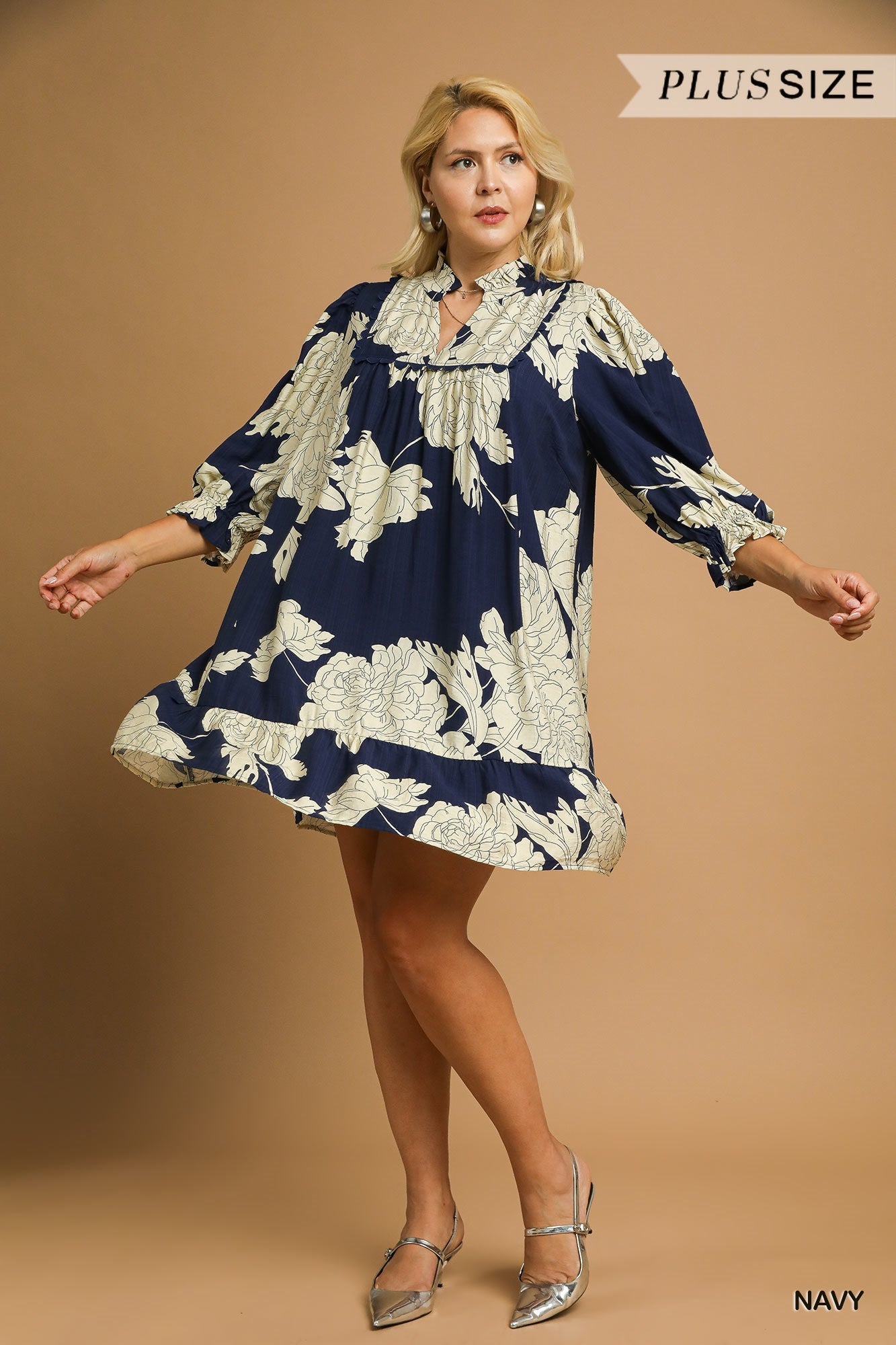 Curvy Southern Roots Floral Dress - Navy