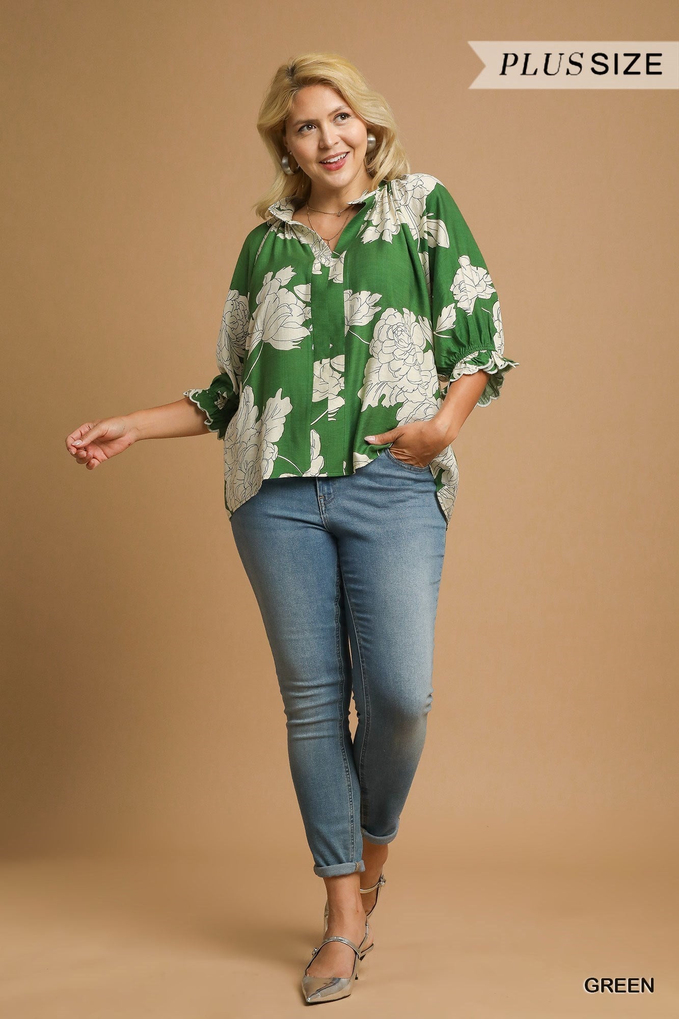 Curvy Verdant Floral Top (Green)